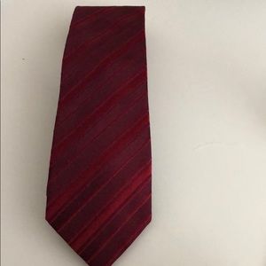 Beautiful Tie.  SALE!!!!!